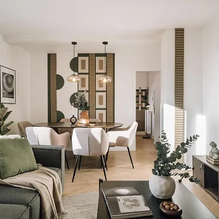 Aksu - 3 Et Balcon à Beaugrenelle